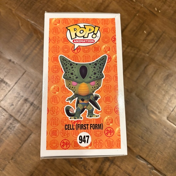 Funko Pop! Dragon Ball Cell (First Form) Glows GITD Walmart Exclusive #947 - Picture 5 of 7